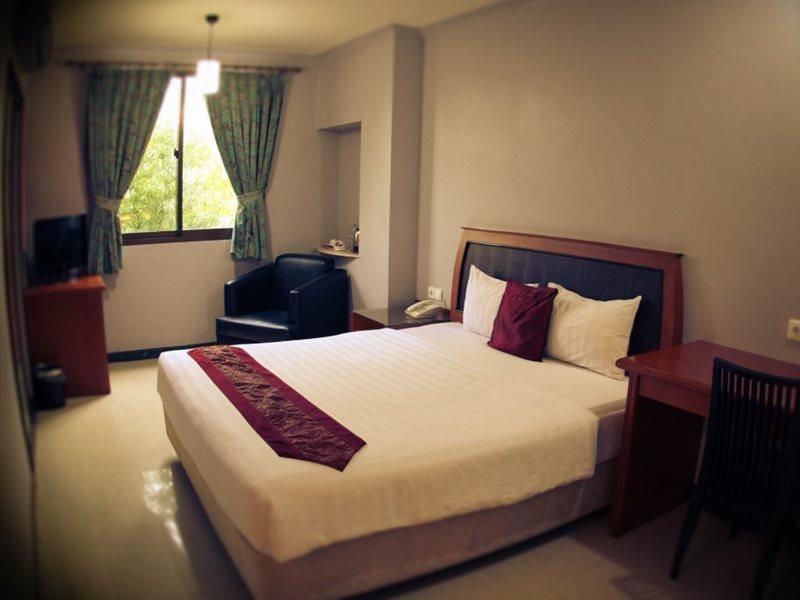 Rama Garden Hotel Palu Ngoại thất bức ảnh